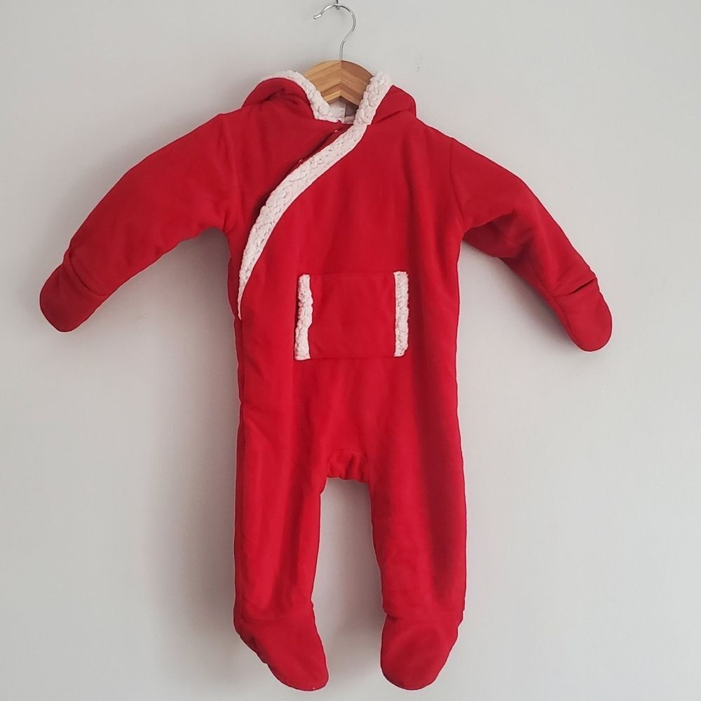 Old Navy Red Kids Bunting Footie One Piece With Snaps Size 6-12 Months